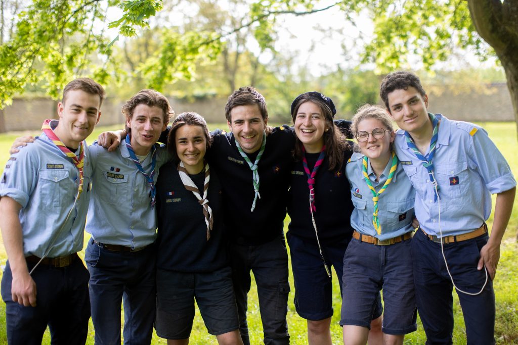 Chefs et cheftaines des Guides et Scouts d'Europe